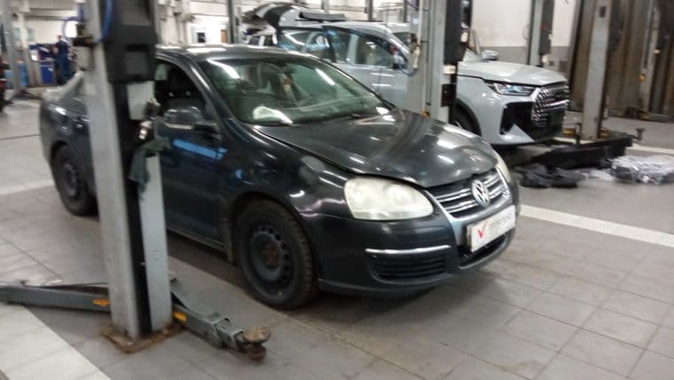 Volkswagen Jetta 2007 года, 363 009 км | VIN 52311 - вид 2