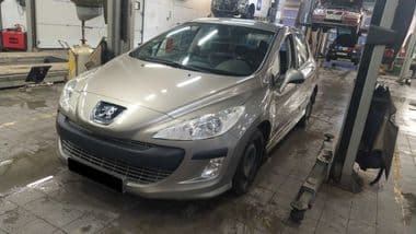 Peugeot 308 2010 года, 185 000 км - вид 1