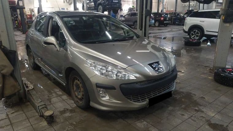 Peugeot 308 2010 года, 185 000 км - вид 2