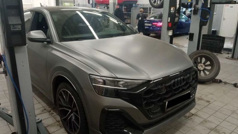 Audi Q8, 2023 - вид 1