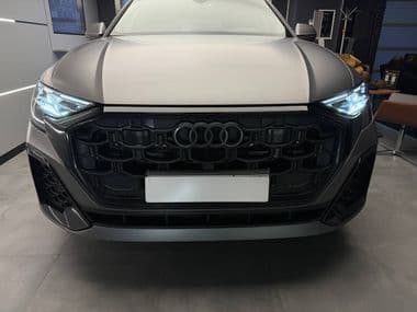 Audi Q8 2023 года, 12 655 км - вид 2