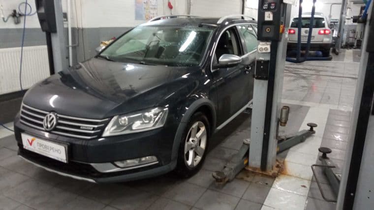 Volkswagen Passat, 2012