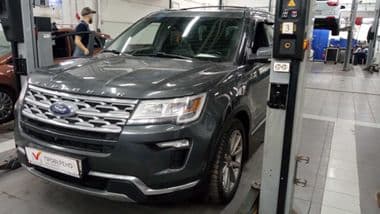 Ford Explorer 2018 года, 206 843 км - вид 1