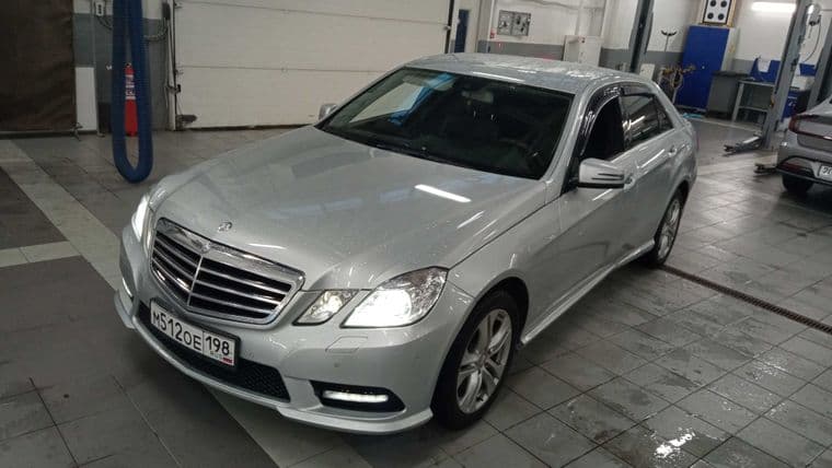 Mercedes-Benz E-класс, 2010