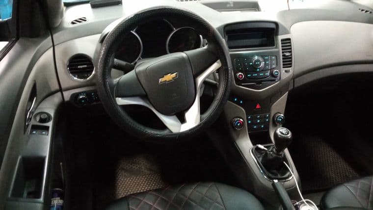 Chevrolet Cruze, 2010 - вид 4