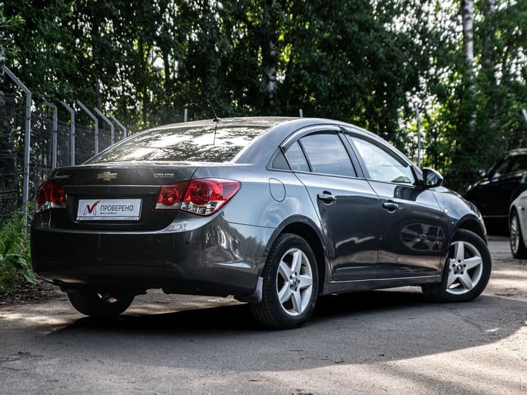Chevrolet Cruze, 2010 - вид 1