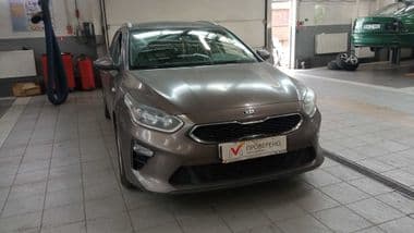 KIA Ceed 2020 года, 83 365 км - вид 2
