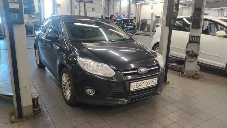 Ford Focus 2013 года, 226 138 км - вид 2