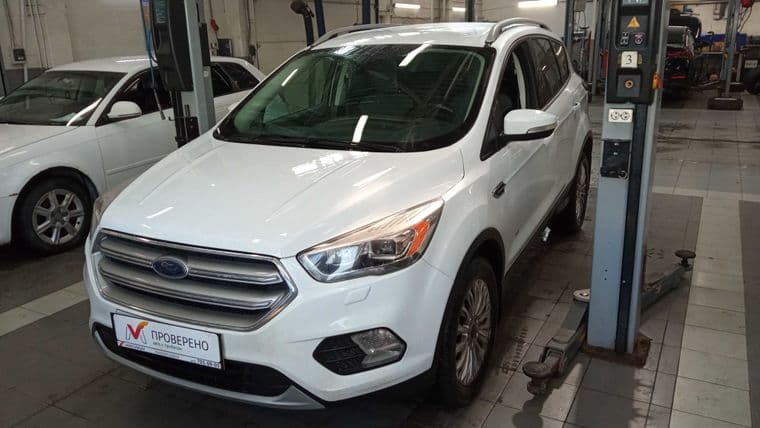Ford Kuga, 2017