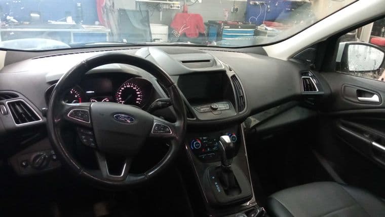 Ford Kuga, 2017 - вид 4