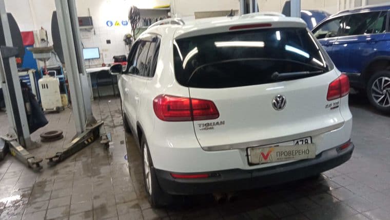 Volkswagen Tiguan, 2015 - вид 3