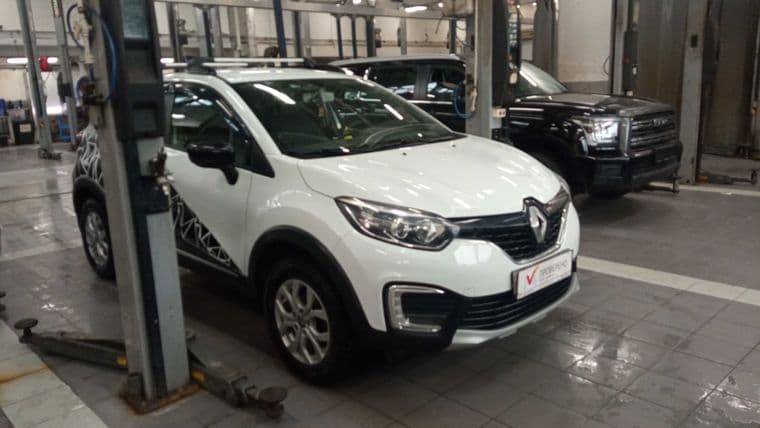 Renault Kaptur 2017 года, 109 290 км - вид 2
