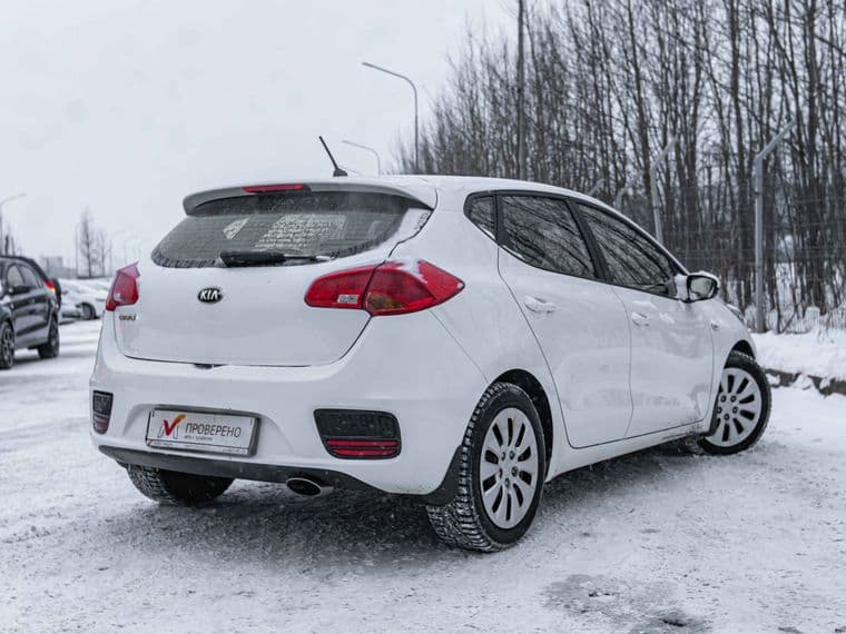 KIA Ceed 2015 года, 102 000 км - вид 2