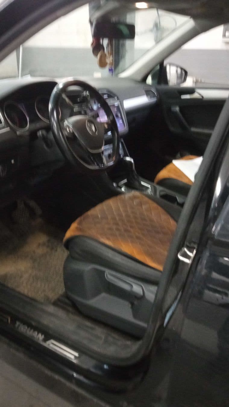 Volkswagen Tiguan, 2020 - вид 4