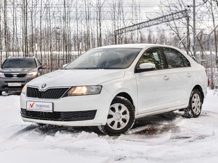 Skoda Rapid 2018 года, 130 400 км - вид 1