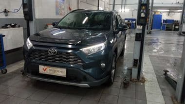 Toyota RAV4 2020 года, 130 000 км - вид 1