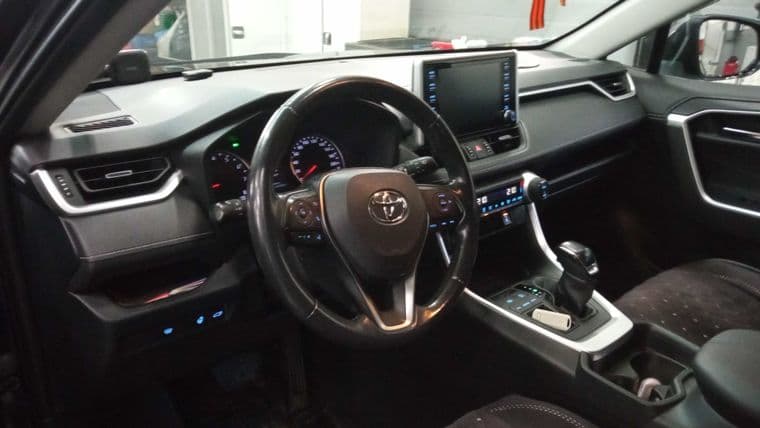 Toyota RAV4, 2020 - вид 4