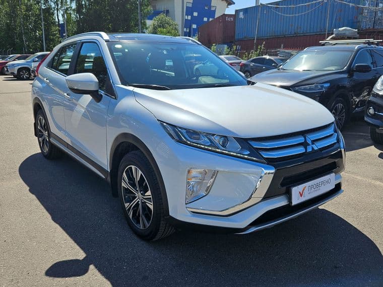 Mitsubishi Eclipse Cross, 2022 - вид 4