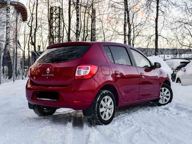 Renault Sandero 2021 года, 34 500 км - вид 2