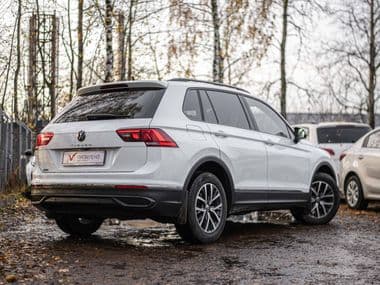 Volkswagen Tiguan 2021 года, 149 000 км - вид 2