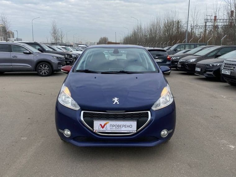 Peugeot 208 2013 года, 134 200 км - вид 2