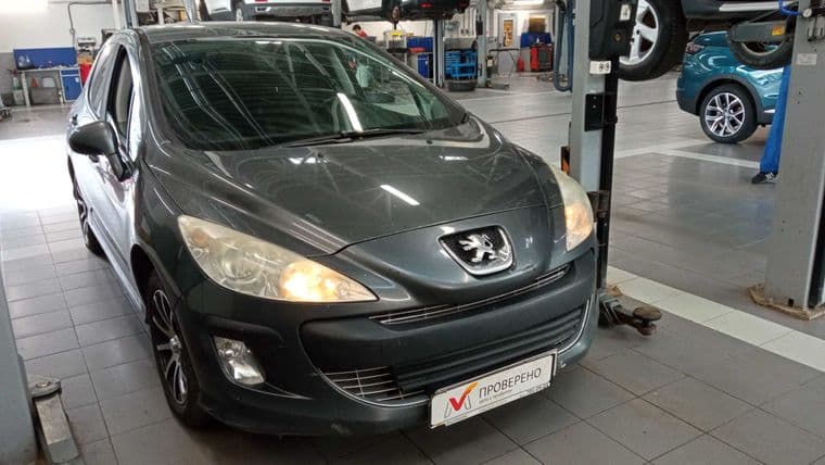 Peugeot 308 2008 года, 204 468 км - вид 2
