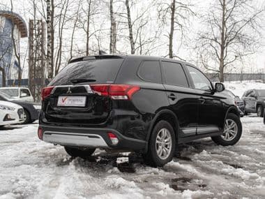 Mitsubishi Outlander 2018 года, 222 061 км - вид 2