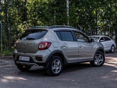 Renault Sandero Stepway 2019 года, 86 512 км - вид 2