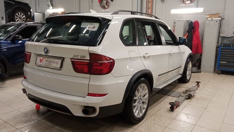 BMW X5 2011 года, 213 627 км - вид 2