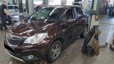 Opel Mokka 2013 года, 166 217 км - вид 1