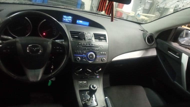 Mazda 3, 2013 - вид 3
