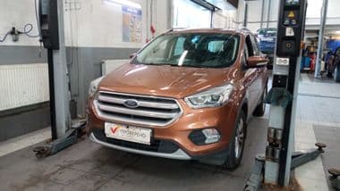Ford Kuga 2019 года, 87 539 км - вид 1