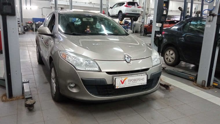 Renault Megane 2012 года, 179 125 км | VIN 65328 - вид 2