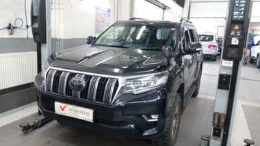 Toyota Land Cruiser Prado 2017 года, 87 400 км - вид 1