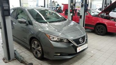 Nissan Leaf 2019 года, 55 433 км - вид 2