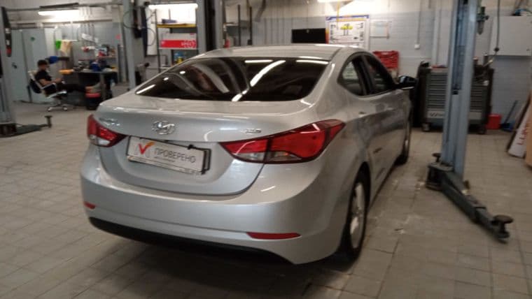 Hyundai Elantra, 2015 - вид 2