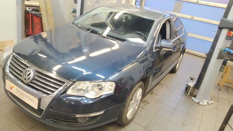 Volkswagen Passat 2008 года, 298 118 км - вид 1