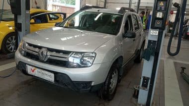 Renault Duster 2018 года, 77 481 км - вид 1