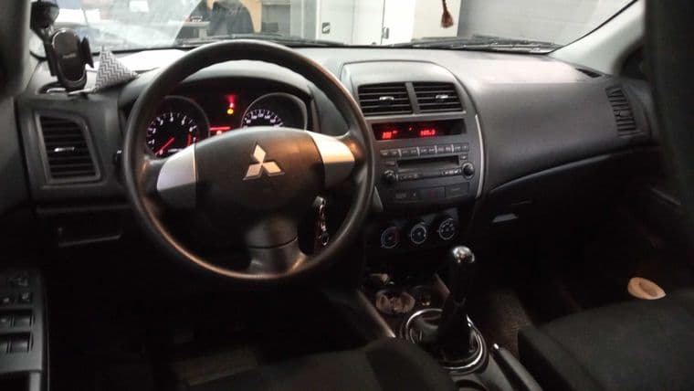 Mitsubishi ASX, 2011 - вид 4
