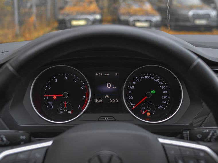 Volkswagen Tiguan, 2020 - вид 4