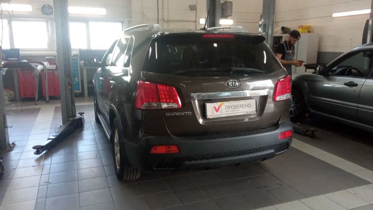 KIA Sorento, 2010 - вид 3