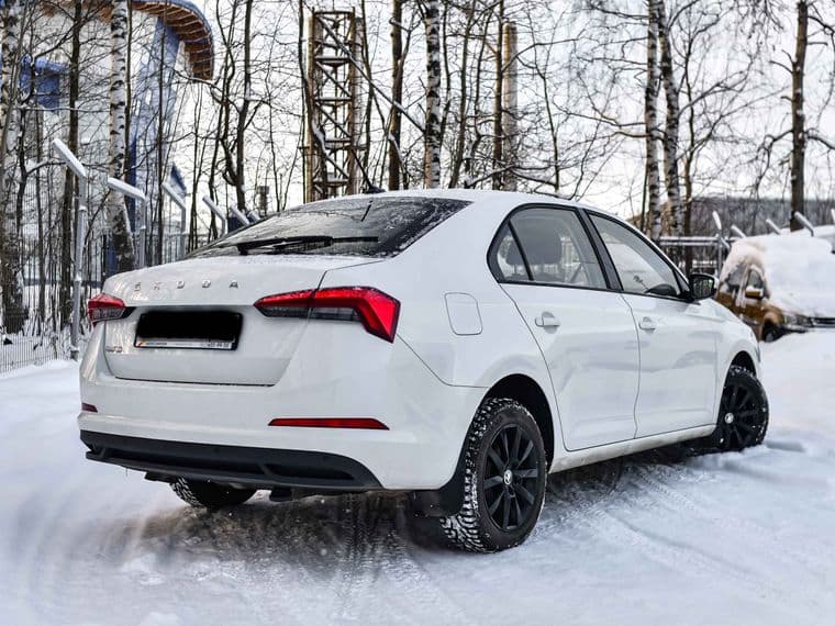 Skoda Rapid 2020 года, 47 000 км - вид 2