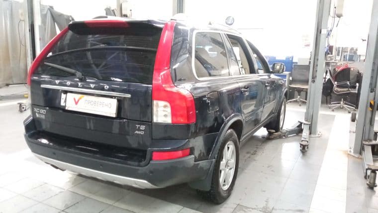 Volvo XC90, 2010 - вид 2