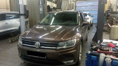 Volkswagen Tiguan 2017 года, 231 886 км - вид 1
