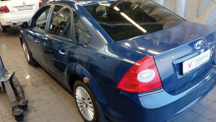 Ford Focus, 2011 - вид 3