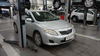 Toyota Corolla 2007 года, 246 500 км - вид 2