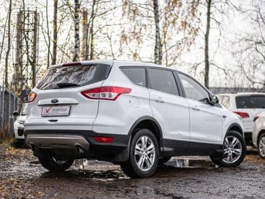 Ford Kuga 2016 года, 128 571 км - вид 2