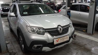 Renault Sandero Stepway 2019 года, 120 000 км - вид 2