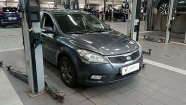 KIA Ceed 2010 года, 198 000 км - вид 2