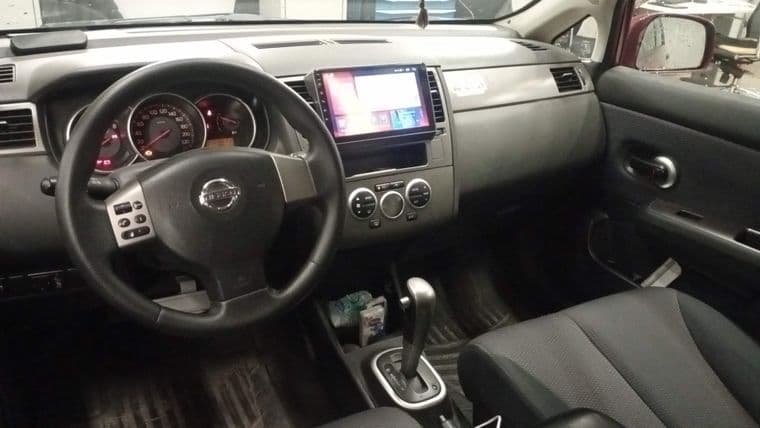 Nissan Tiida, 2008 - вид 1